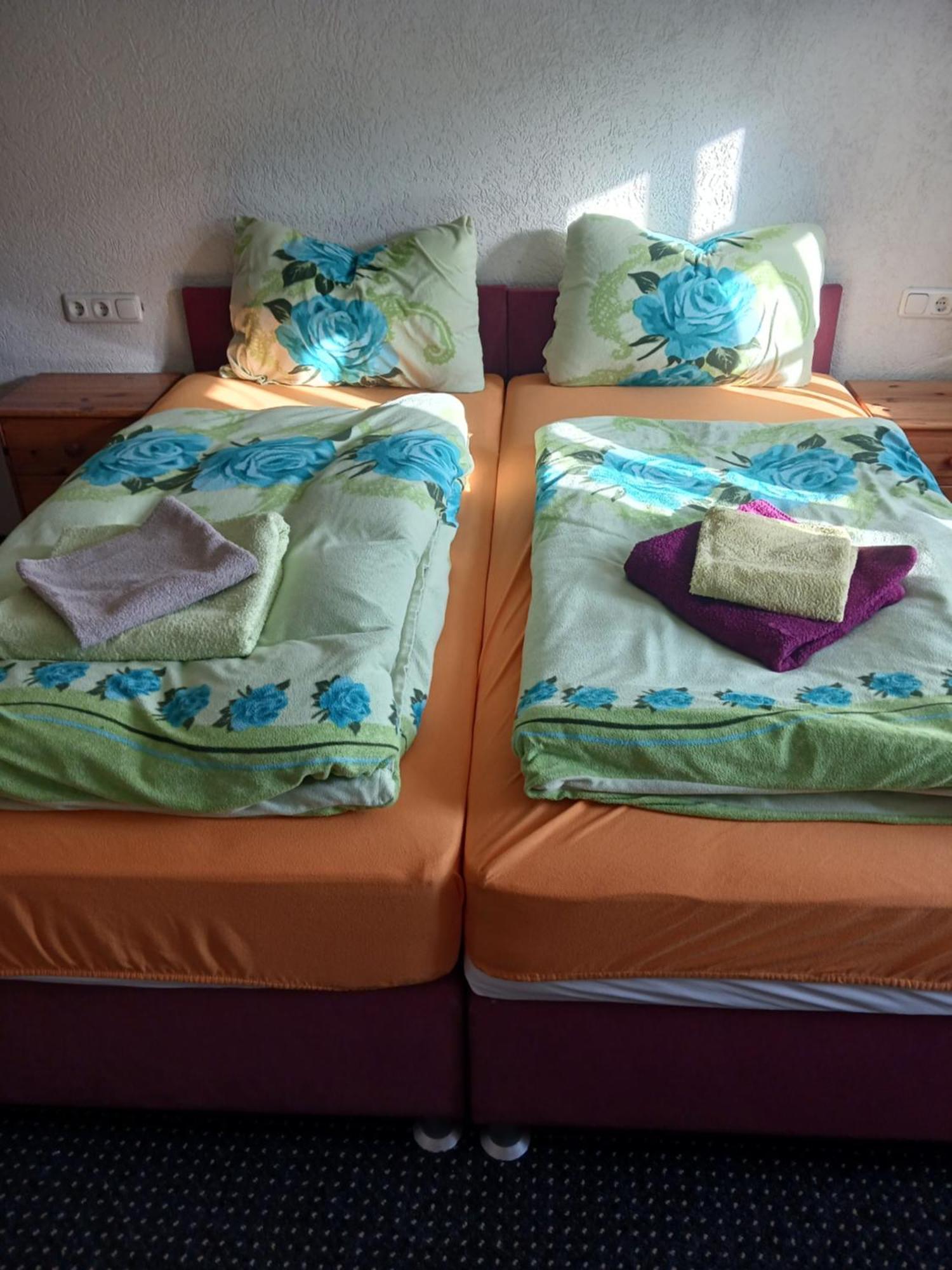 Ferienwohnung Leon Heldburg Экстерьер фото